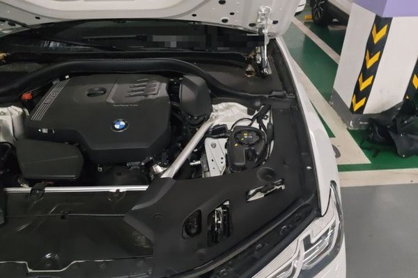 BMW 5 Series 2022, 22200 км, за 34907 USD - фото 22