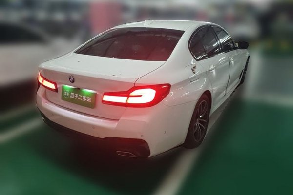 BMW 5 Series 2022, 22200 км, за 34907 USD - фото 6