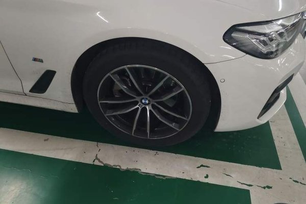 BMW 5 Series 2022, 22200 км, за 34907 USD - фото 8