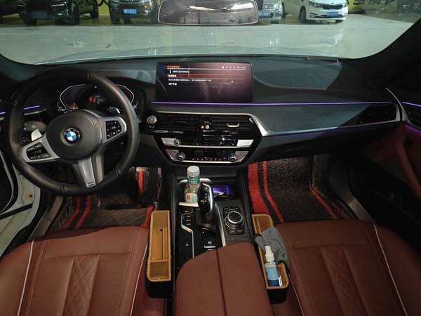 BMW 5 Series 2022, 49700 км, за 37255 USD - фото 11