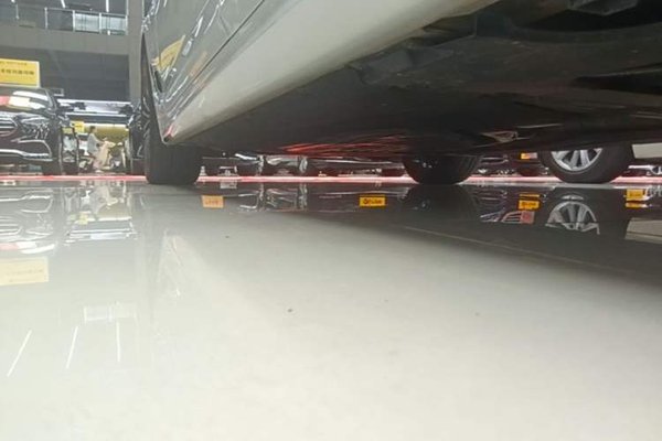 BMW 5 Series 2022, 60400 км, за 37479 USD - фото 25