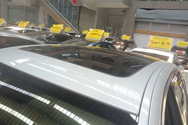 BMW 5 Series 2022, 60400 км, за 37479 USD - фото 7