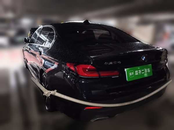 BMW 5 Series 2023, 20700 км, за 42696 USD