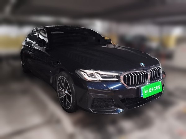 BMW 5 Series 2023, 20700 км, за 42696 USD