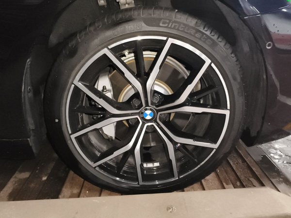 BMW 5 Series 2023, 20700 км, за 42696 USD - фото 8