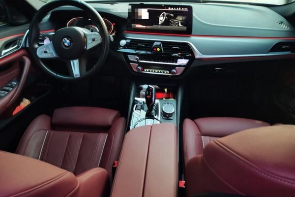 BMW 5 Series 2023, 38300 км, за 49553 USD - фото 18