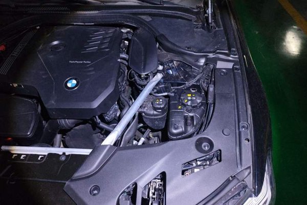 BMW 5 Series 2023, 42800 км, за 43835 USD - фото 22