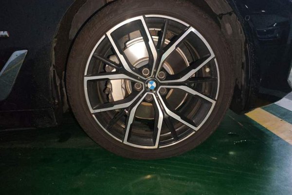 BMW 5 Series 2023, 42800 км, за 43835 USD - фото 8