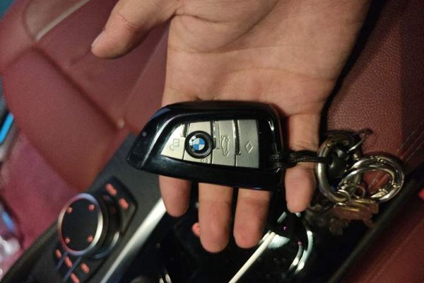 BMW 5 Series 2023, 42800 км, за 43835 USD - фото 20