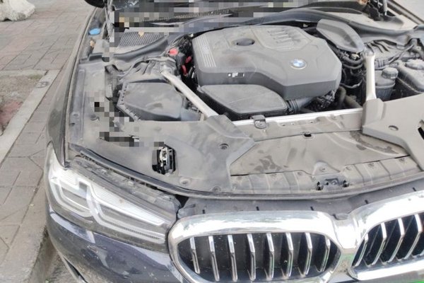 BMW 5 Series 2023, 45800 км, за 37826 USD - фото 23