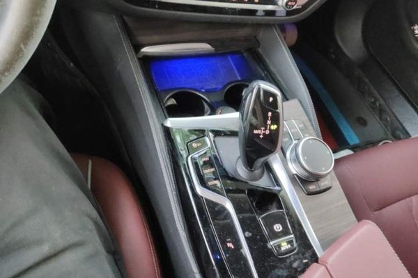BMW 5 Series 2023, 45800 км, за 37826 USD - фото 14