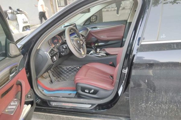 BMW 5 Series 2023, 45800 км, за 37826 USD - фото 15