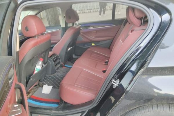 BMW 5 Series 2023, 45800 км, за 37826 USD - фото 17