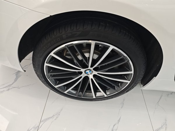 BMW 5 Series 2023, 22100 км, за 44190 USD - фото 10