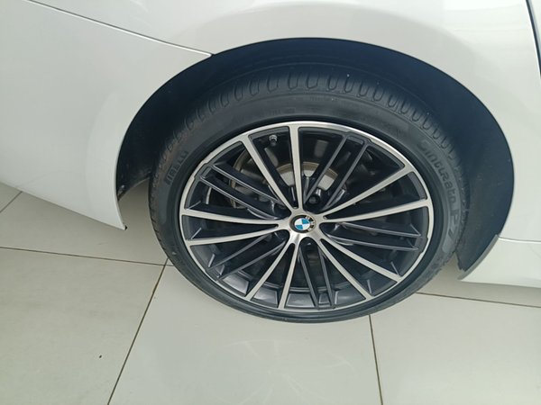 BMW 5 Series 2023, 31100 км, за 40300 USD - фото 10