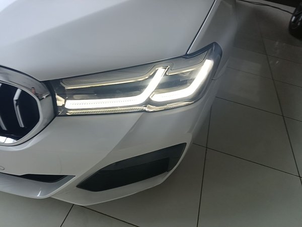 BMW 5 Series 2023, 31100 км, за 40300 USD - фото 9