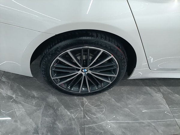 BMW 5 Series 2023, 34800 км, за 40230 USD - фото 10