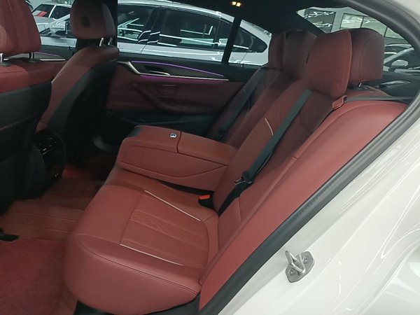 BMW 5 Series 2023, 34800 км, за 40230 USD - фото 20