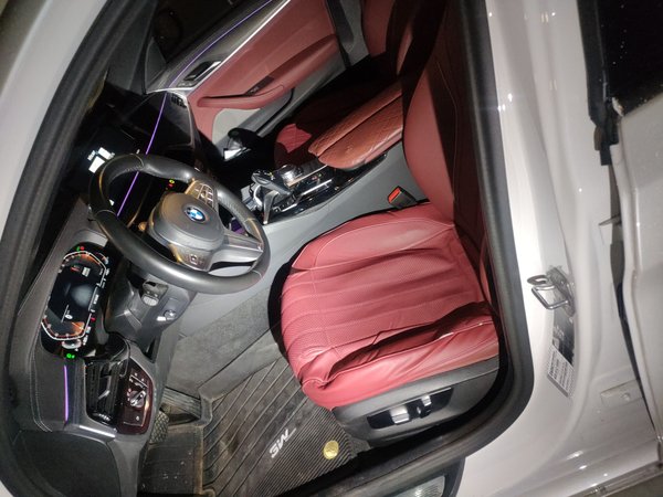 BMW 5 Series 2023, 50700 км, за 43712 USD - фото 11