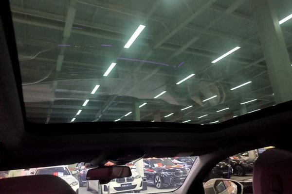 BMW 5 Series 2024, 18400 км, за 40159 USD - фото 21