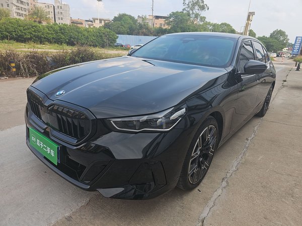 BMW 5 Series · 2025 год