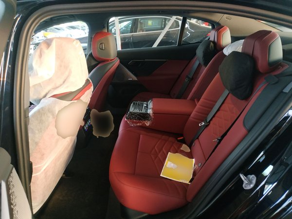 BMW 5 Series 2026, 100 км, за 49036 USD - фото 20