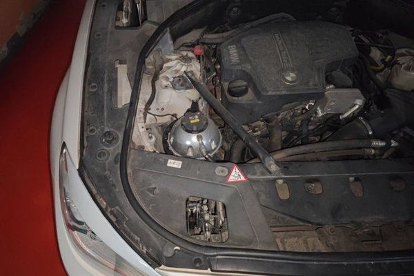 BMW 5 Series GT 2014, 151500 км, за 9156 USD - фото 23