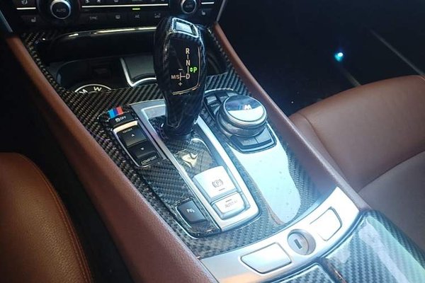 BMW 5 Series GT 2015, 157600 км, за 15300 USD - фото 16