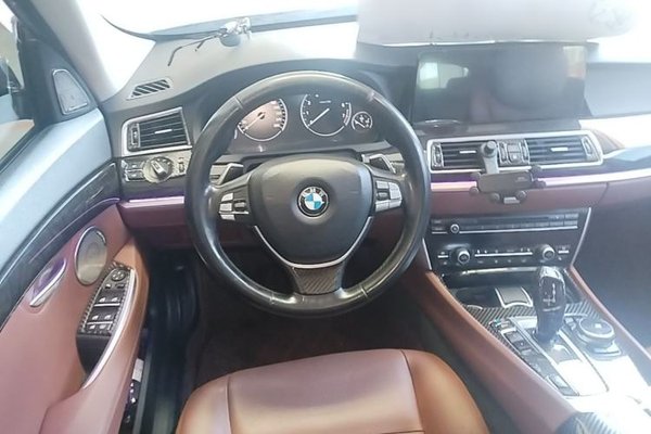 BMW 5 Series GT 2015, 157600 км, за 15300 USD - фото 13