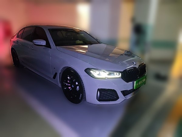 BMW 5 Series New Energy 2021, 44700 км, за 29455 USD