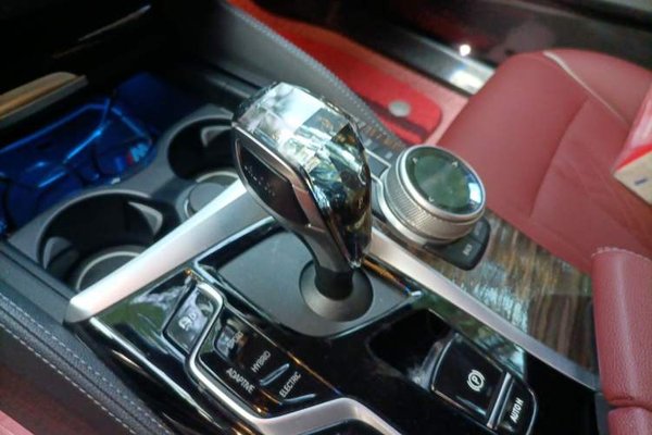 BMW 5 Series New Energy 2021, 92100 км, за 30125 USD - фото 15