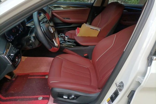BMW 5 Series New Energy 2021, 92100 км, за 30125 USD - фото 16