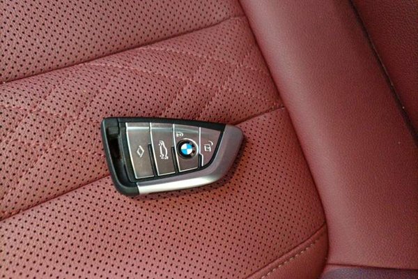 BMW 5 Series New Energy 2021, 92100 км, за 30125 USD - фото 9