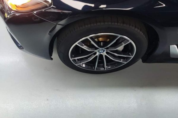 BMW 5 Series New Energy 2022, 55000 км, за 34797 USD - фото 8