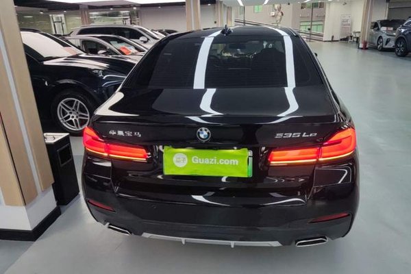 BMW 5 Series New Energy 2022, 55000 км, за 34797 USD