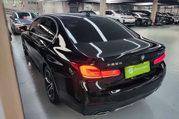 BMW 5 Series New Energy 2022, 55000 км, за 34797 USD