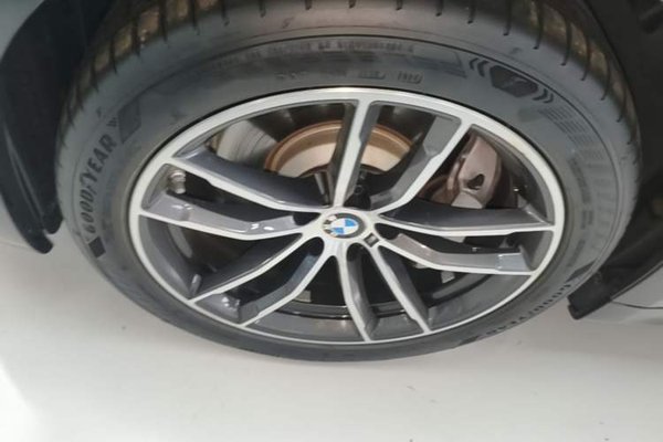 BMW 5 Series New Energy 2022, 63300 км, за 32639 USD - фото 8