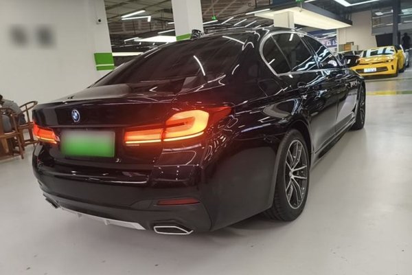 BMW 5 Series New Energy 2022, 63300 км, за 32639 USD - фото 6