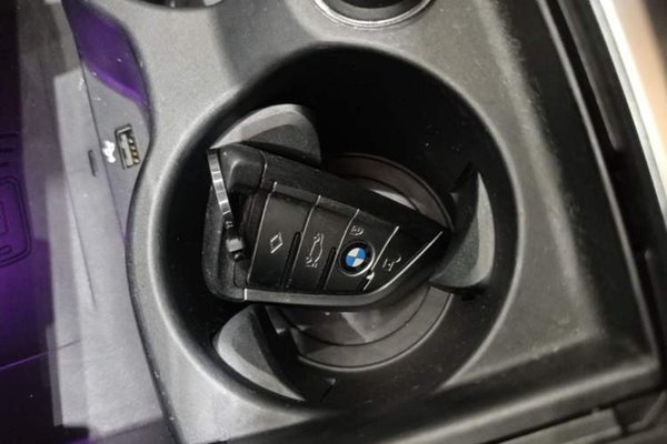 BMW 5 Series New Energy 2022, 77700 км, за 28444 USD - фото 28
