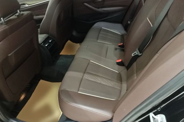 BMW 5 Series New Energy 2022, 77700 км, за 28444 USD - фото 25