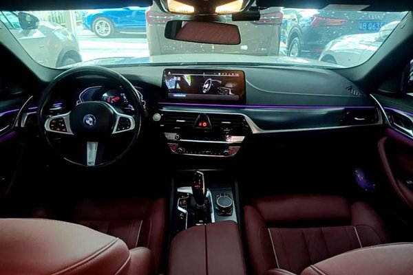 BMW 5 Series New Energy 2022, 91400 км, за 29930 USD - фото 11