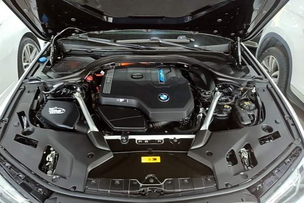 BMW 5 Series New Energy 2022, 91400 км, за 29930 USD - фото 23