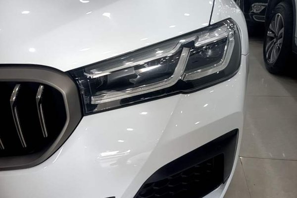 BMW 5 Series New Energy 2022, 91400 км, за 29930 USD - фото 7