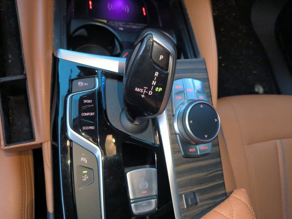 BMW 6 Series GT 2019, 187200 км, за 26324 USD - фото 19