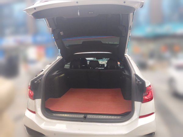 BMW 6 Series GT 2021, 90200 км, за 37807 USD - фото 11