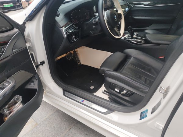 BMW 6 Series GT 2021, 90200 км, за 37807 USD - фото 20