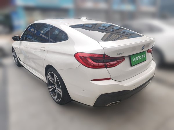 BMW 6 Series GT 2021, 90200 км, за 37807 USD