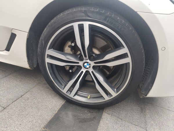 BMW 6 Series GT 2021, 90200 км, за 37807 USD