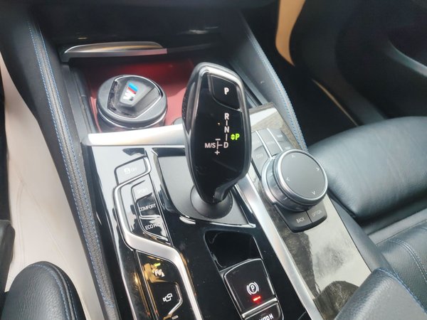 BMW 6 Series GT 2021, 90200 км, за 37807 USD - фото 10