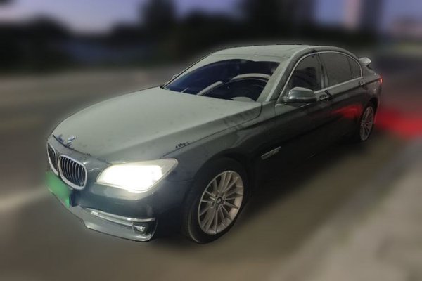 BMW 7 Series · 2014 год